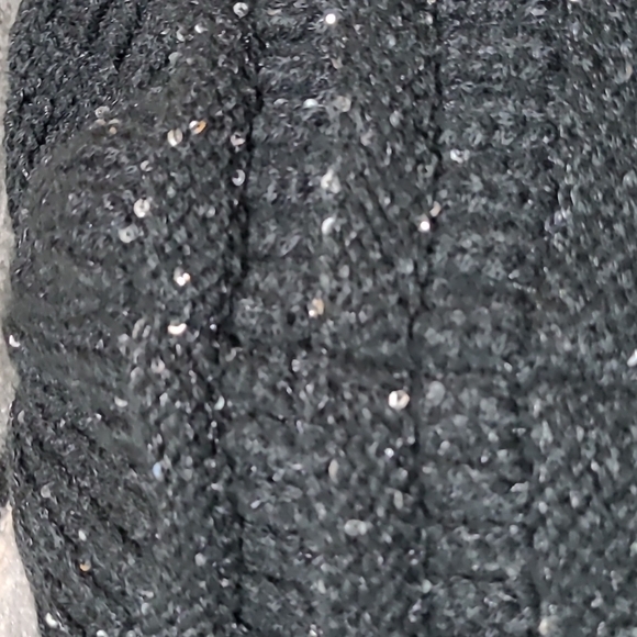 C.C EXCLUSIVE SEQUINS MESSY-BUN PONYTAIL KNIT BEANIE STOCKING HAT - Picture 6 of 8